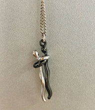 Carica l'immagine nel visualizzatore di Gallery, Abbraccio degli Amanti - Collana